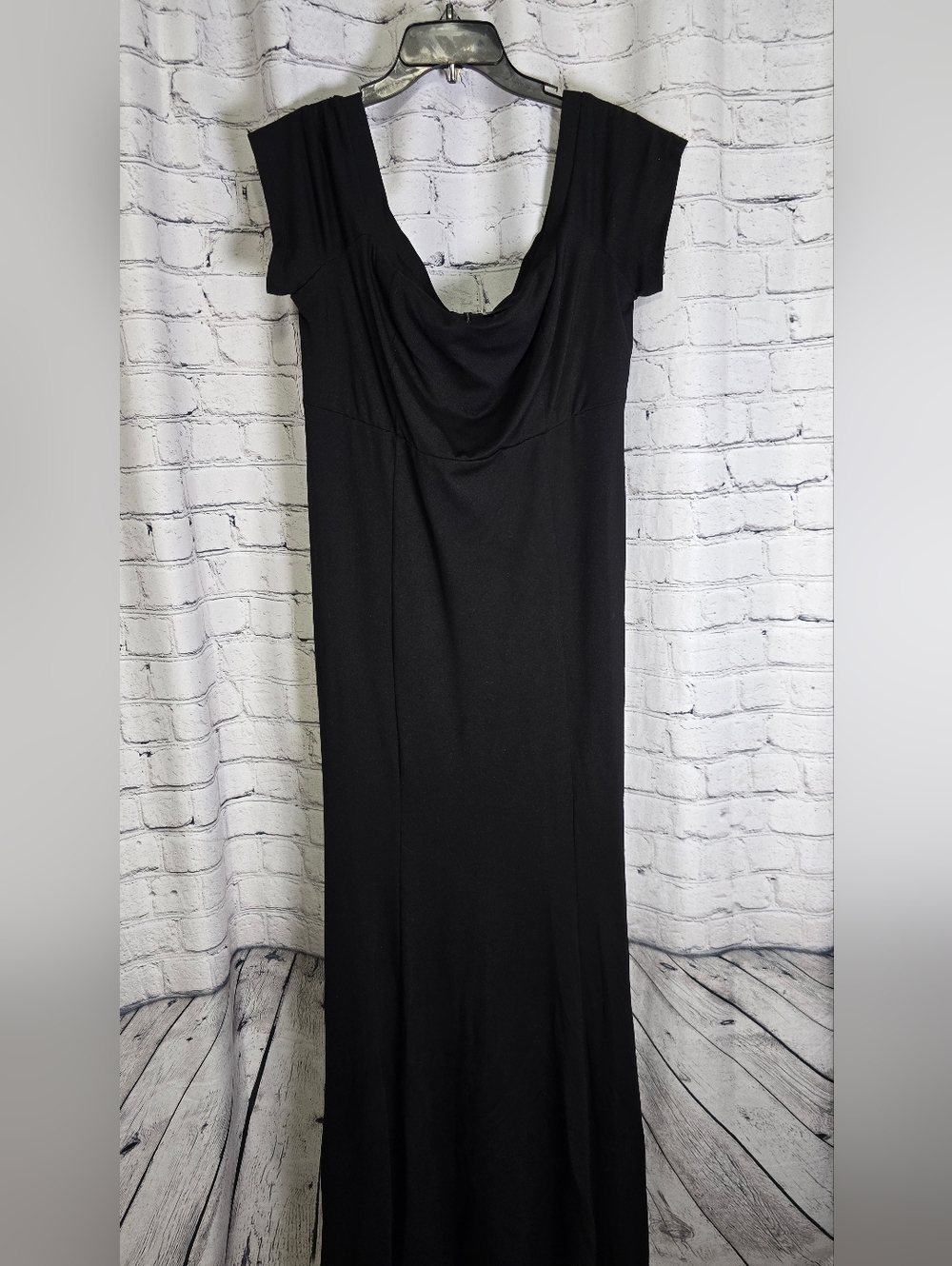 Torrid Elegant‎ Black Women's Off Shoulder Maxi Dress Size 18 NWT